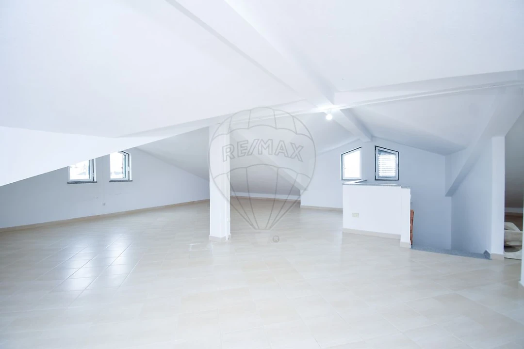 Moradia T5 para Venda em Nossa Sra de Fatima Foto 42