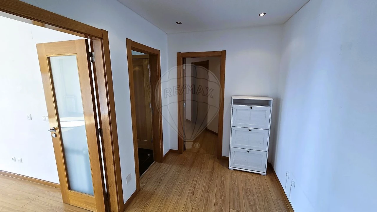 Apartamento T3 para Arrendamento em Sacavém e Prior Velho Foto 13