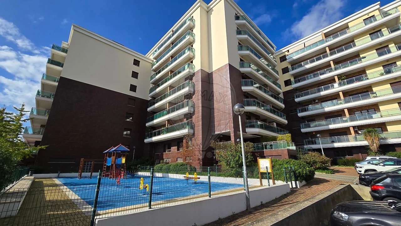 Apartamento T3 para Arrendamento em Sacavém e Prior Velho Foto 42