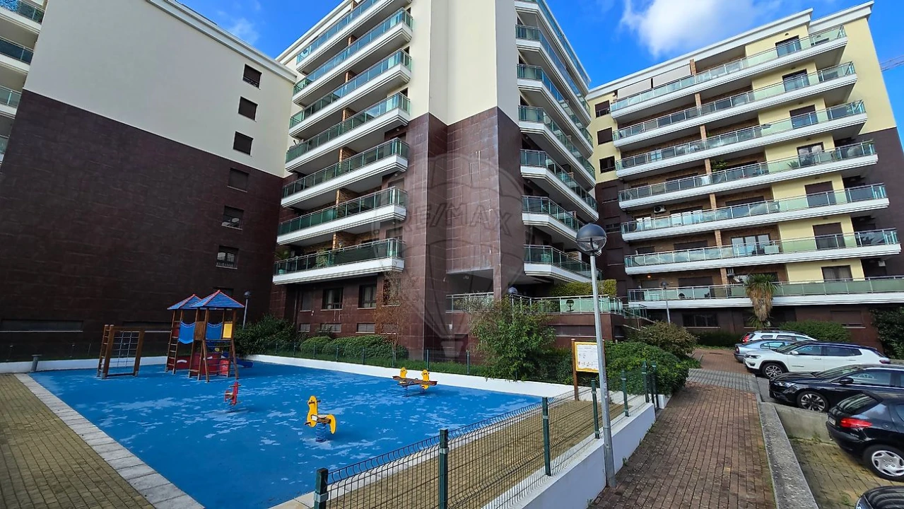 Apartamento T3 para Arrendamento em Sacavém e Prior Velho Foto 43