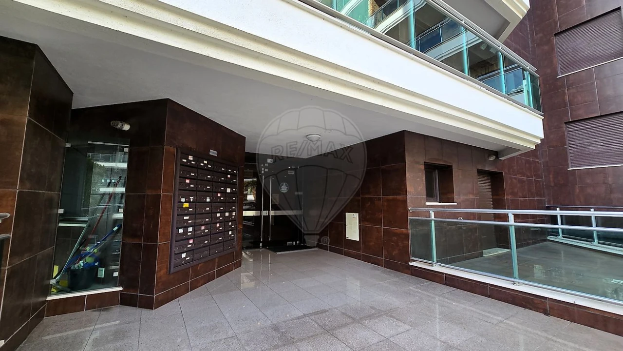 Apartamento T3 para Arrendamento em Sacavém e Prior Velho Foto 6