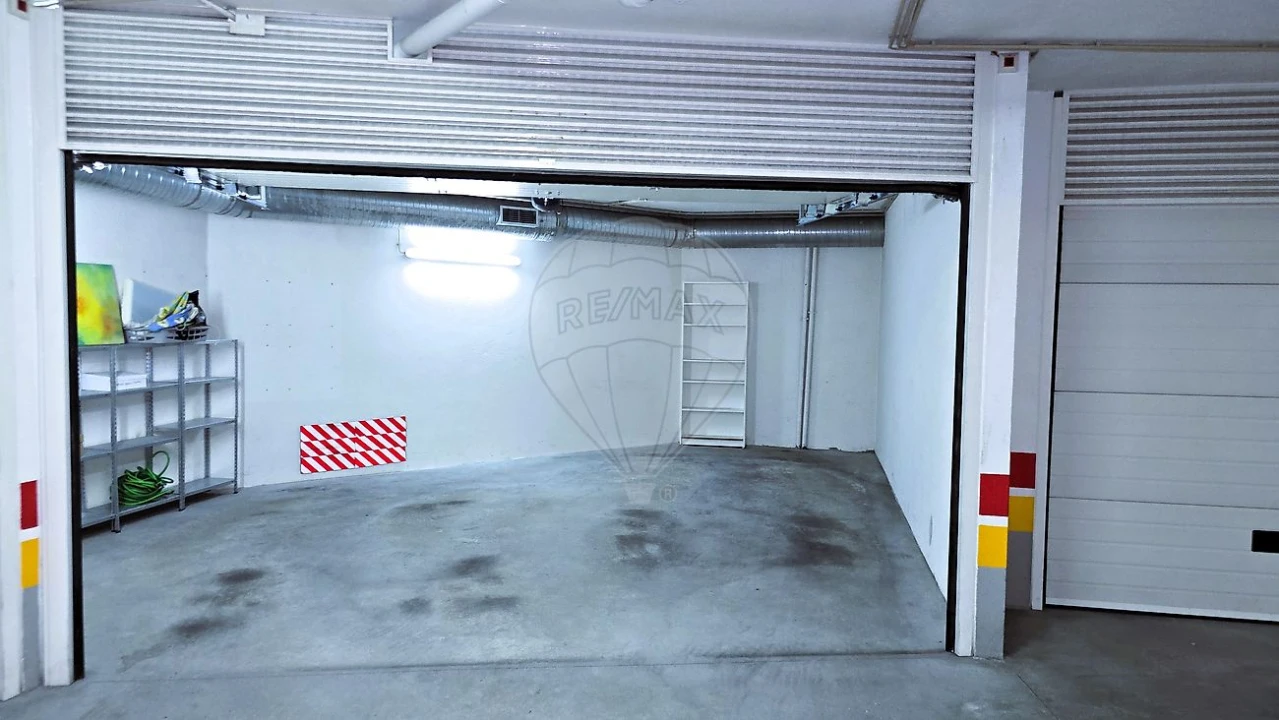 Apartamento T3 para Arrendamento em Sacavém e Prior Velho Foto 40