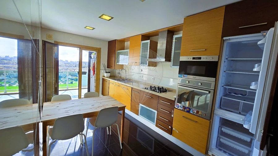 Apartamento T3 para Arrendamento em Sacavém e Prior Velho Foto 23