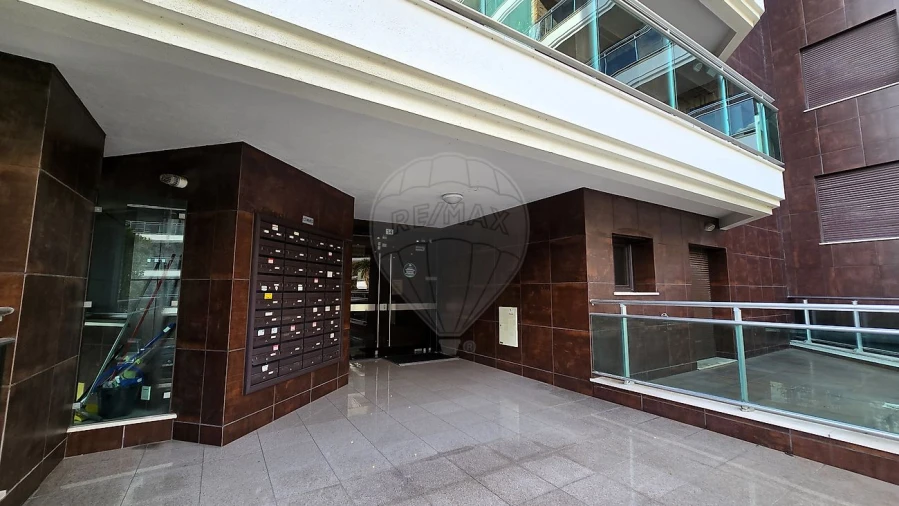 Apartamento T3 para Arrendamento em Sacavém e Prior Velho Foto 6