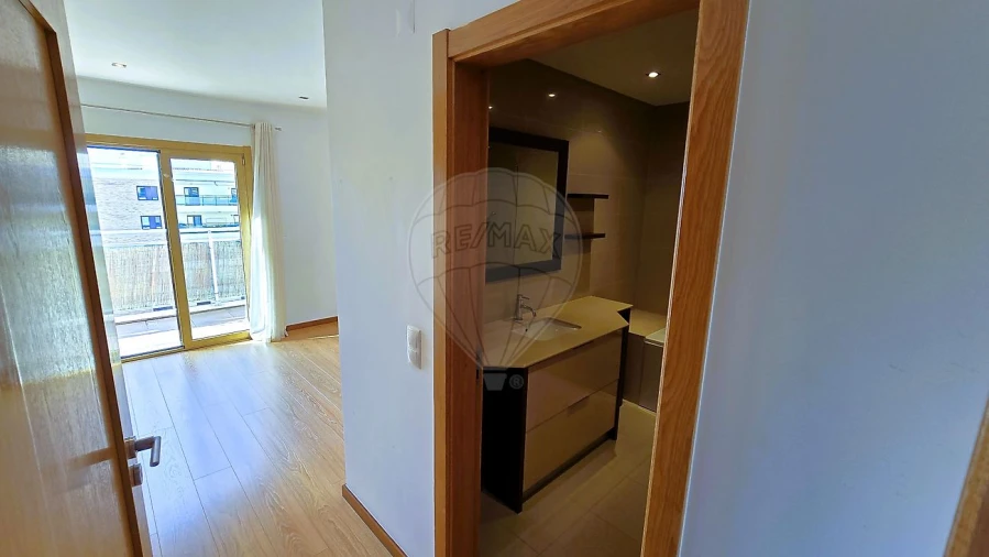 Apartamento T3 para Arrendamento em Sacavém e Prior Velho Foto 27