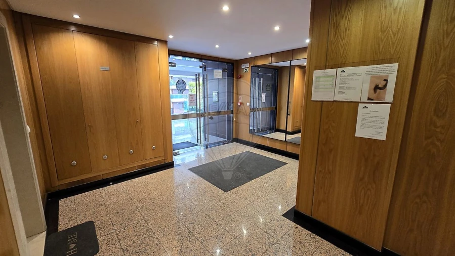 Apartamento T3 para Arrendamento em Sacavém e Prior Velho Foto 8