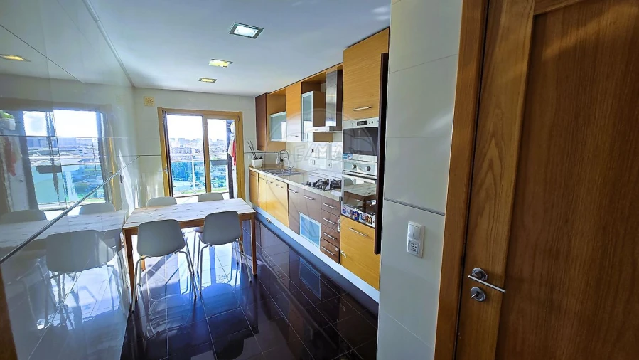 Apartamento T3 para Arrendamento em Sacavém e Prior Velho Foto 22