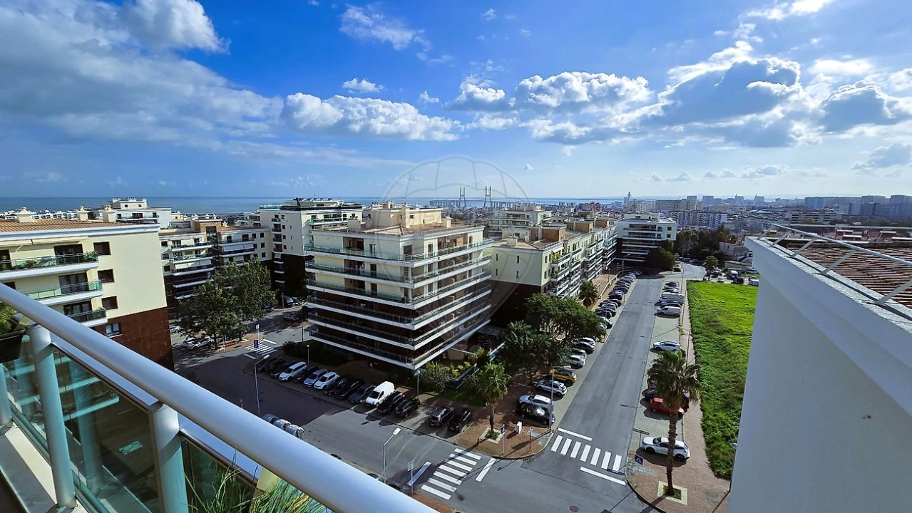 Apartamento T3 para Arrendamento em Sacavém e Prior Velho Foto 3