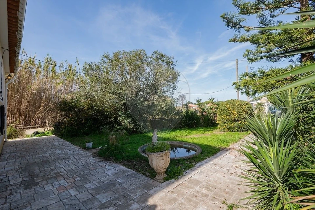 Moradia T5 para Venda em Vila Nova de Milfontes Foto 4