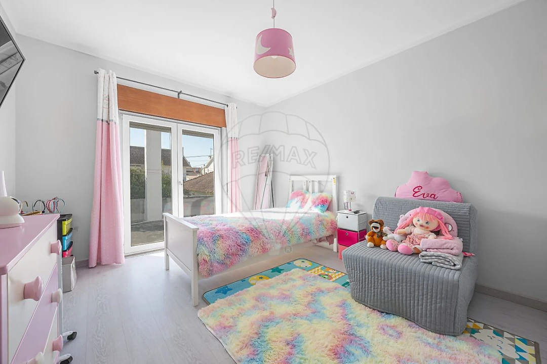 Moradia T4 para Venda em Alenquer (Santo Estêvão e Triana) Foto 12