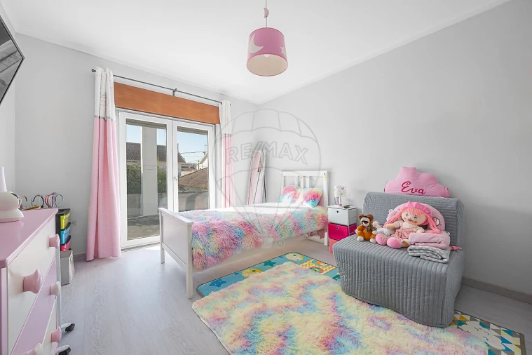 Moradia T4 para Venda em Alenquer (Santo Estêvão e Triana) Foto 12