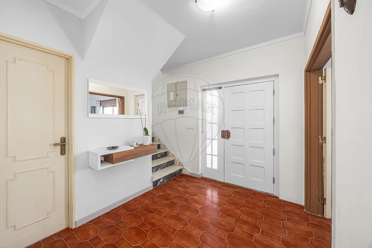 Moradia T4 para Venda em Alenquer (Santo Estêvão e Triana) Foto 6