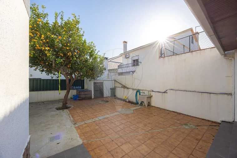 Moradia T4 para Venda em Alenquer (Santo Estêvão e Triana) Foto 24