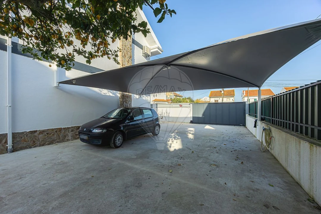 Moradia T4 para Venda em Alenquer (Santo Estêvão e Triana) Foto 25