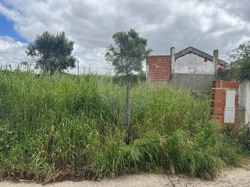 Moradia T3 para Venda em Asseiceira Foto 1