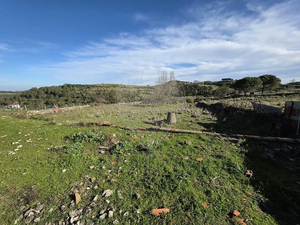 Terreno para Venda em Alhandra, São João dos Montes e Calhandriz Foto 1
