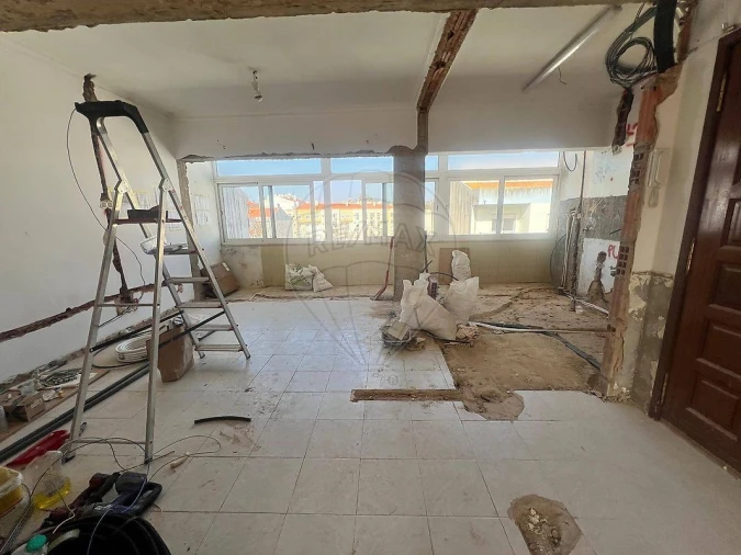 Apartamento T2 para Venda em Cacém e São Marcos Foto 8