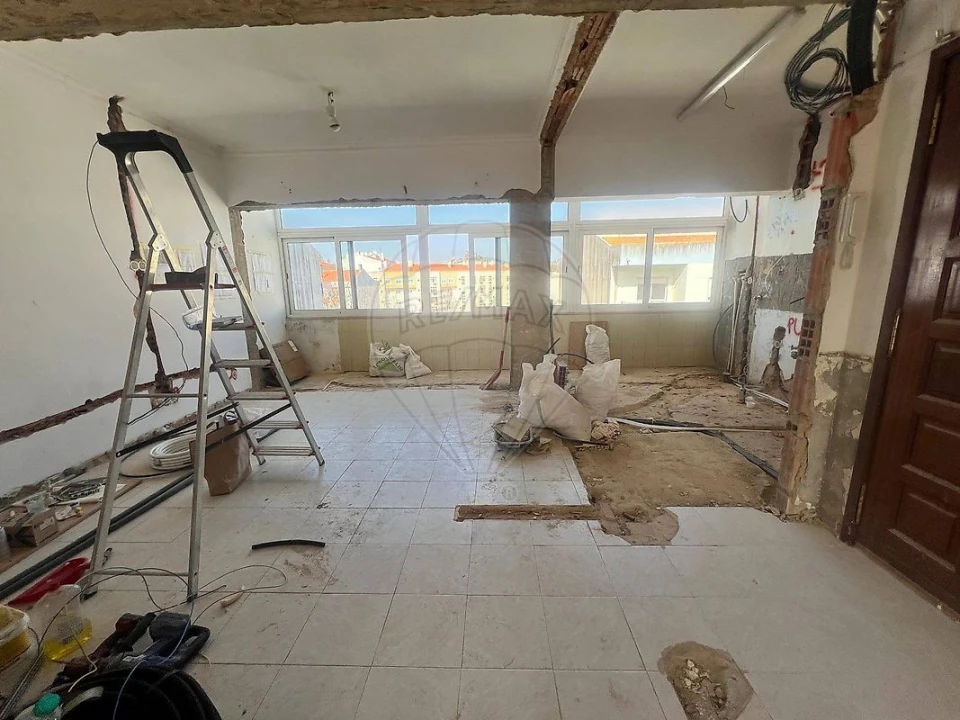 Apartamento T2 para Venda em Cacém e São Marcos Foto 8