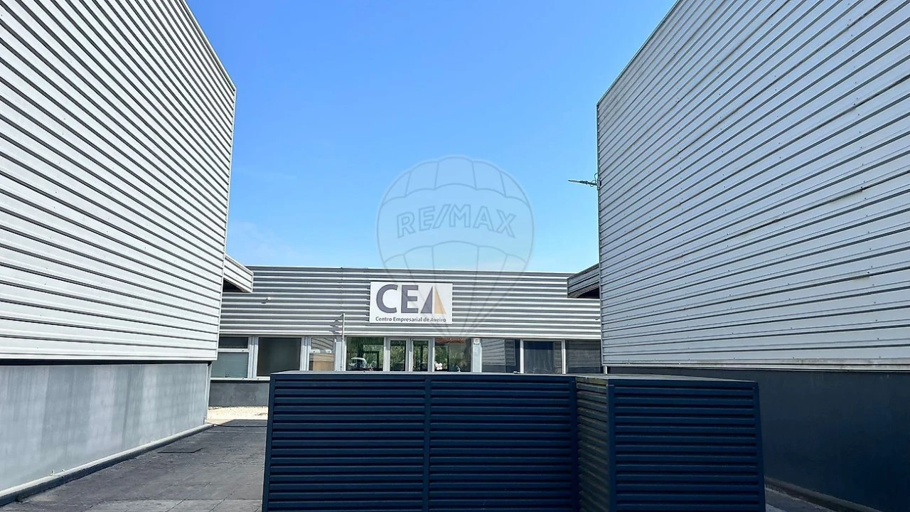 Armazém para Arrendamento em Requeixo, Nossa Senhora de Fátima e Nariz Foto 12