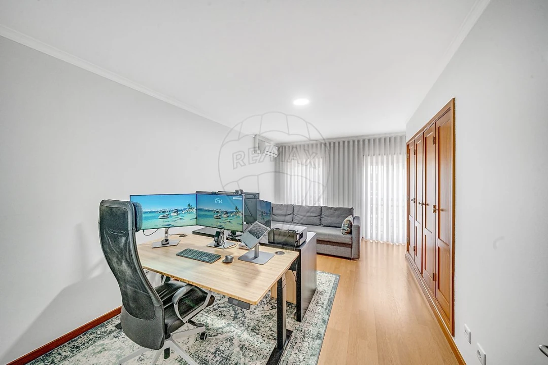 Apartamento T4 para Venda em Vagos e Santo António Foto 23