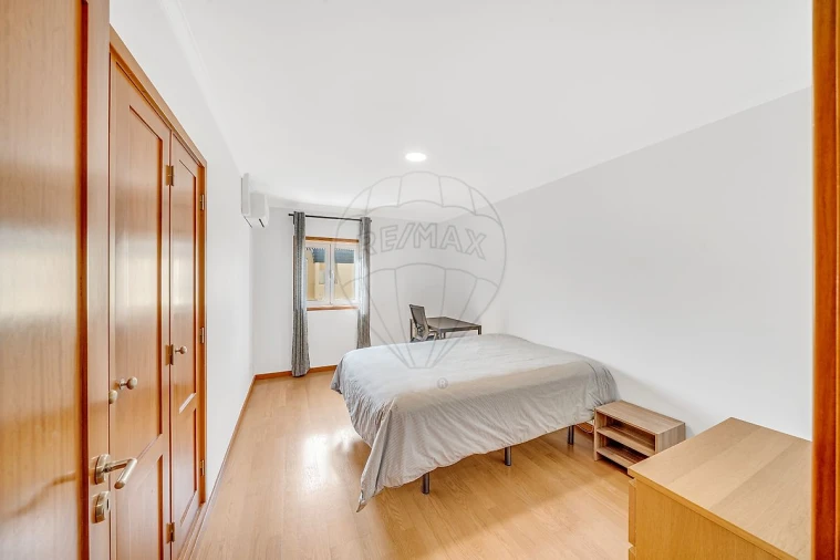 Apartamento T4 para Venda em Vagos e Santo António Foto 10