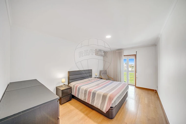 Apartamento T4 para Venda em Vagos e Santo António Foto 22