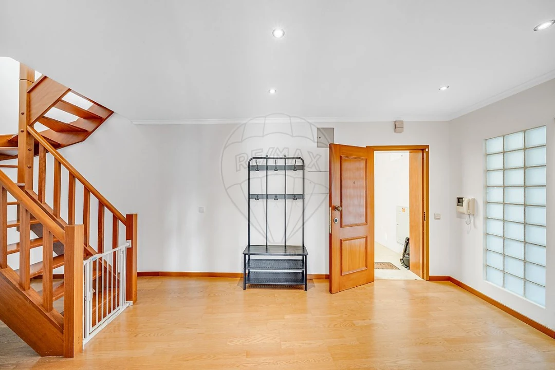 Apartamento T4 para Venda em Vagos e Santo António Foto 9