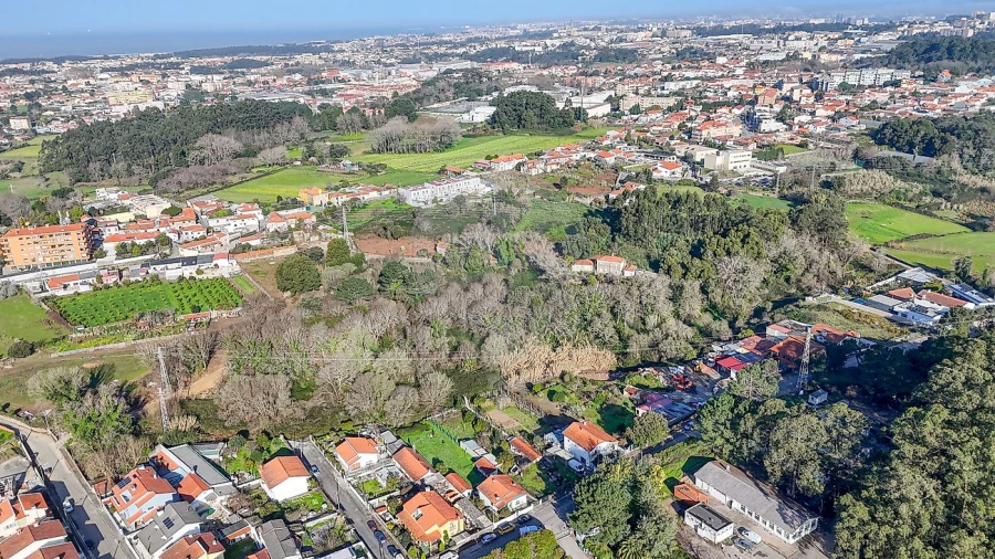 Terreno para Venda em Mafamude e Vilar do Paraíso Foto 10