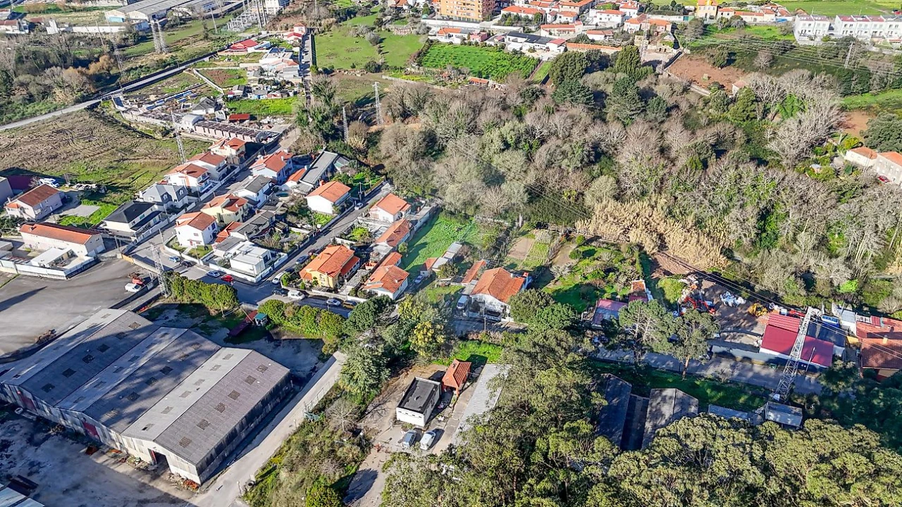 Terreno para Venda em Mafamude e Vilar do Paraíso Foto 14