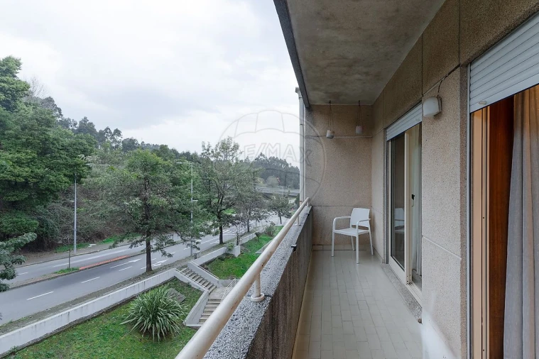 Apartamento T2 para Venda em Valongo Foto 23