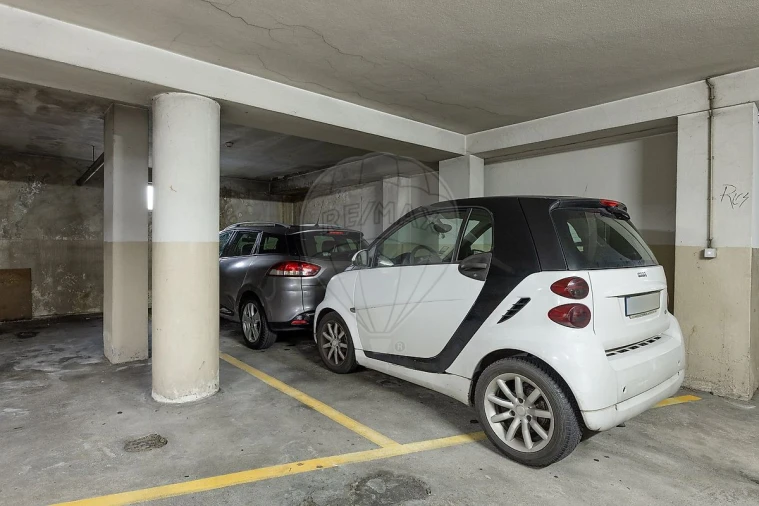 Apartamento T2 para Venda em Valongo Foto 5