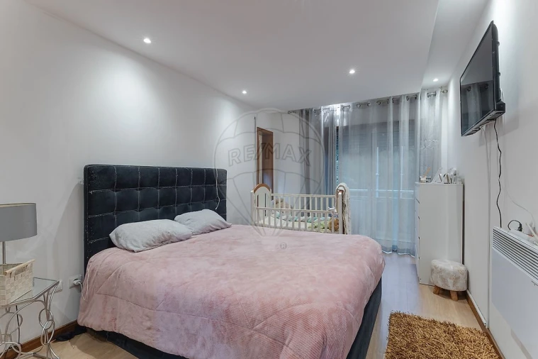 Apartamento T2 para Venda em Valongo Foto 19
