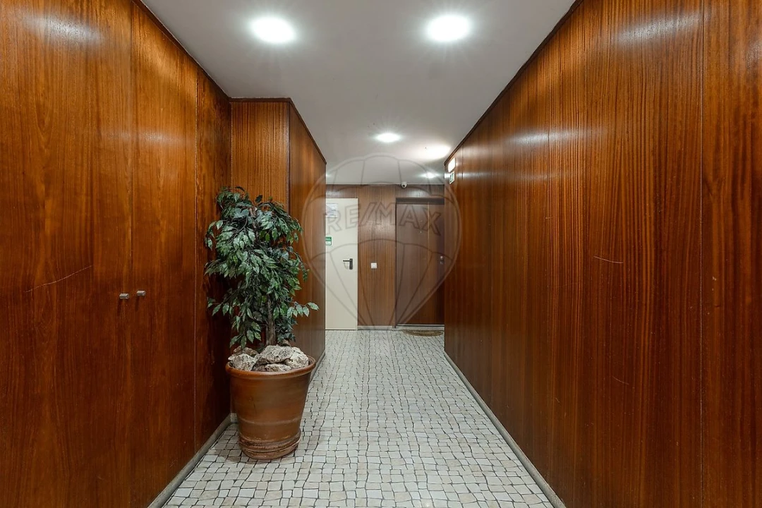 Apartamento T2 para Venda em Valongo Foto 3