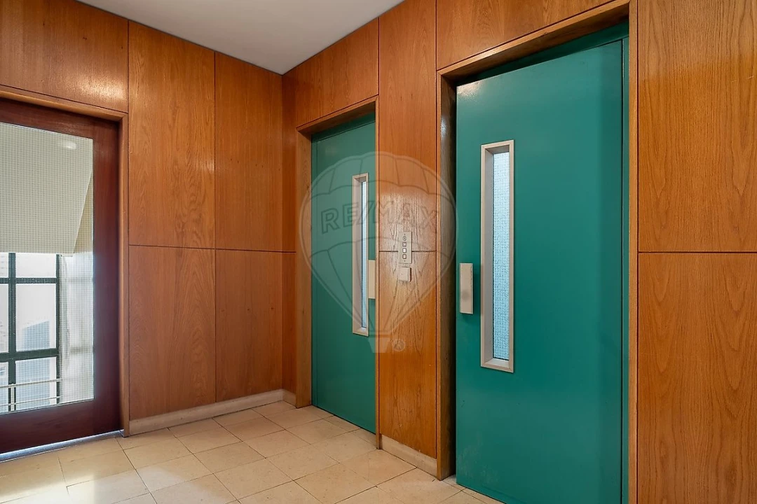 Apartamento T2 para Venda em Mafamude e Vilar do Paraíso Foto 15