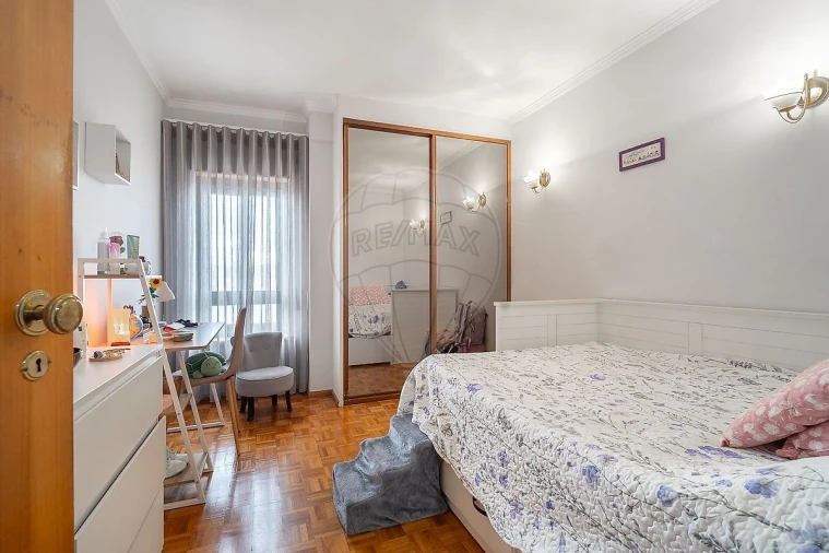 Apartamento T2 para Venda em Mafamude e Vilar do Paraíso Foto 6