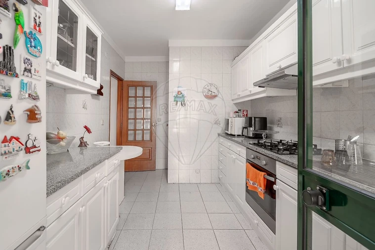 Apartamento T2 para Venda em Mafamude e Vilar do Paraíso Foto 12