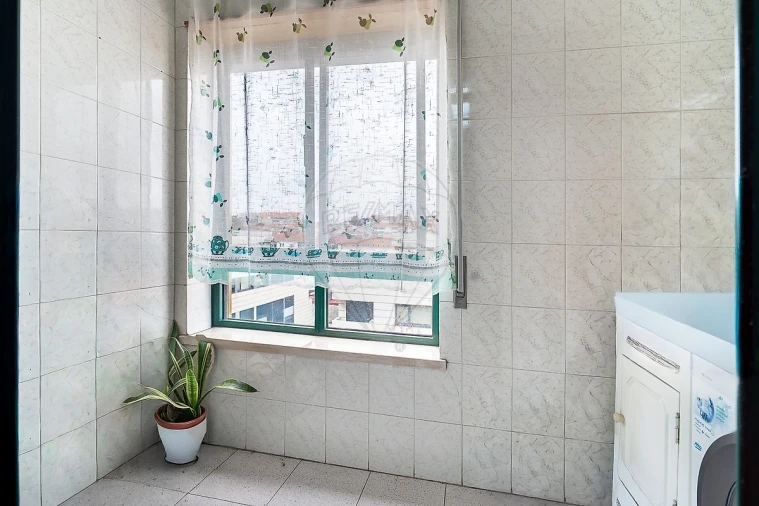 Apartamento T2 para Venda em Mafamude e Vilar do Paraíso Foto 14