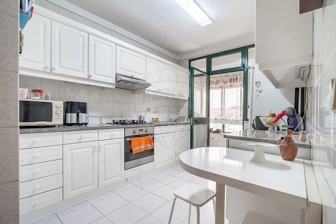 Apartamento T2 para Venda em Mafamude e Vilar do Paraíso Foto 11