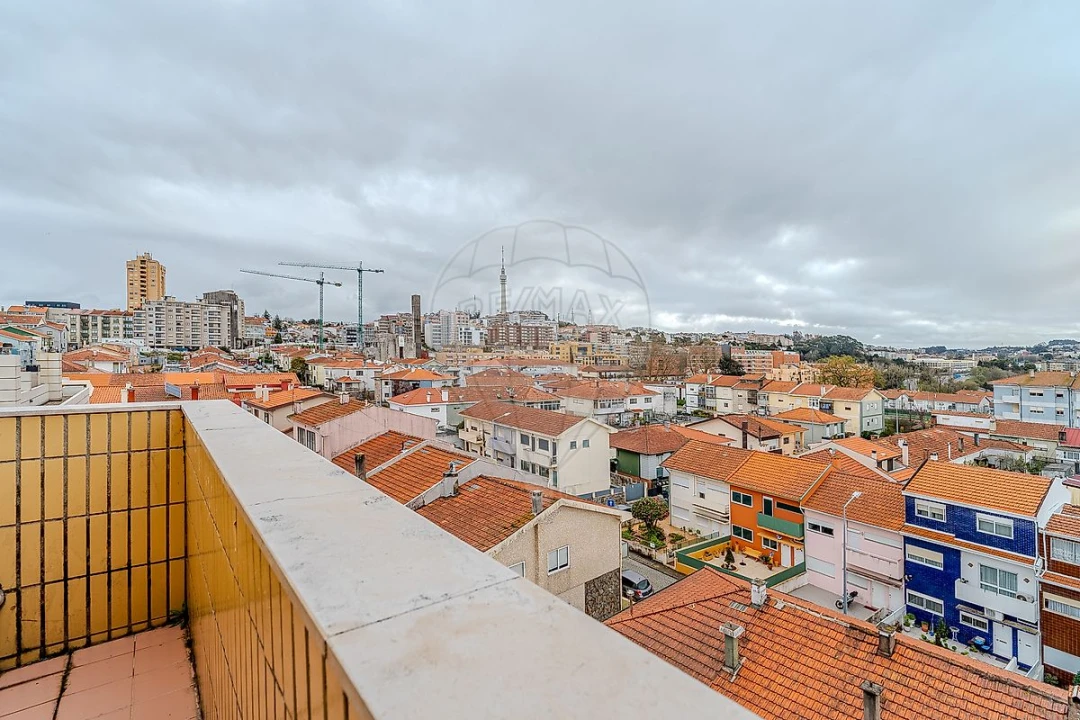 Apartamento T2 para Venda em Mafamude e Vilar do Paraíso Foto 10
