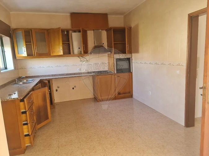 Moradia T3 para Arrendamento em Abrantes (São Vicente e São João) e Alferrarede Foto 8