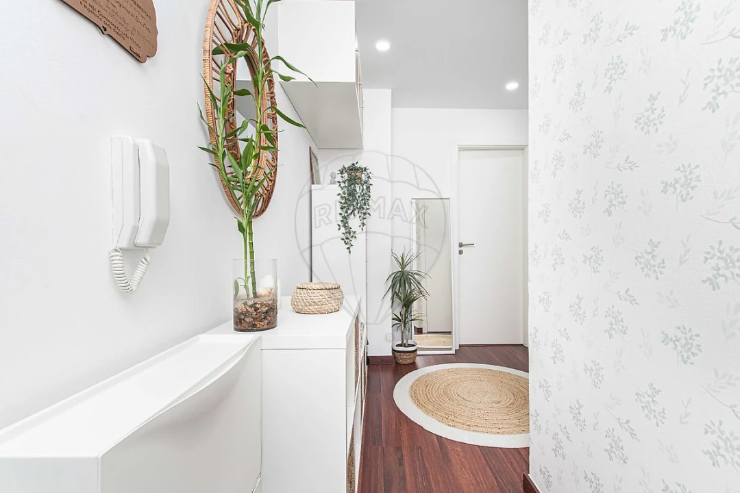 Apartamento T2 para Venda em Santo António dos Cavaleiros e Frielas Foto 12