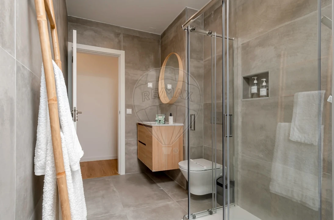 Apartamento T2 para Venda em Costa da Caparica Foto 8