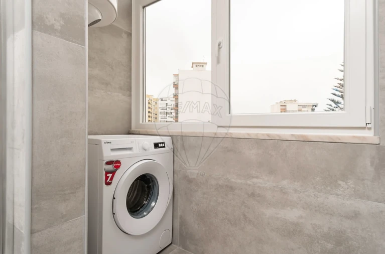 Apartamento T2 para Venda em Costa da Caparica Foto 11