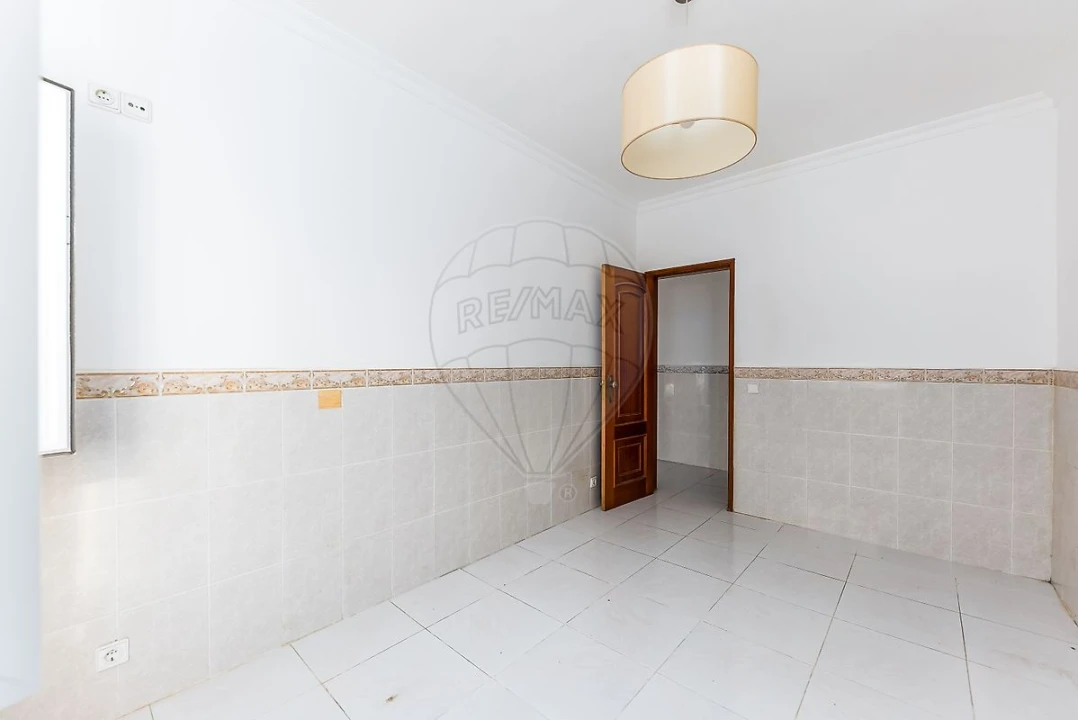 Apartamento T2 para Venda em Alto do Seixalinho, Santo André e Verderena Foto 16