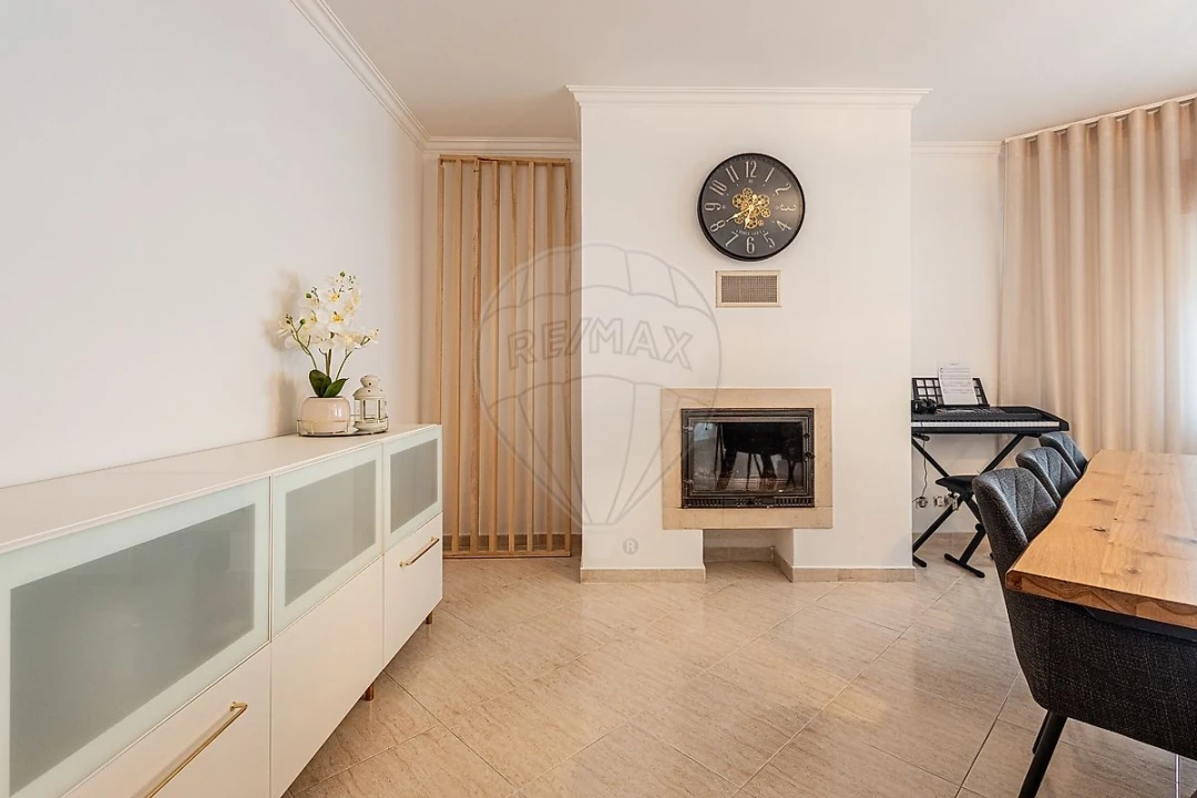 Apartamento T3 para Venda em Azambuja Foto 26