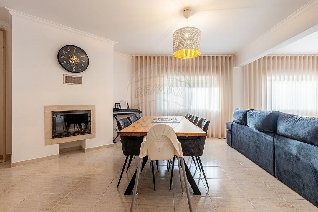 Apartamento T3 para Venda em Azambuja Foto 18