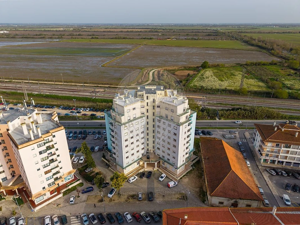 Apartamento T3 para Venda em Azambuja Foto 14
