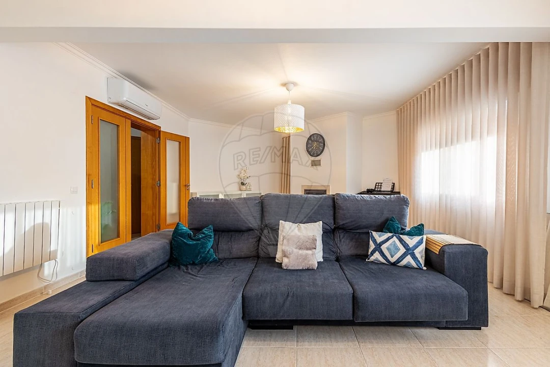 Apartamento T3 para Venda em Azambuja Foto 24