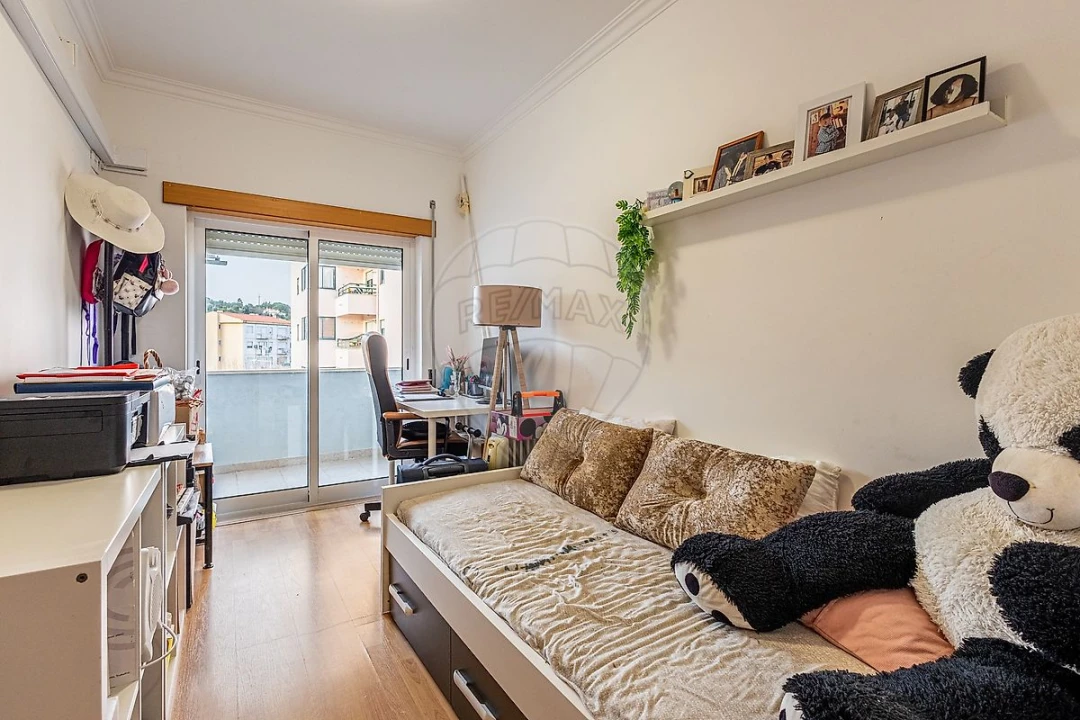 Apartamento T3 para Venda em Azambuja Foto 38