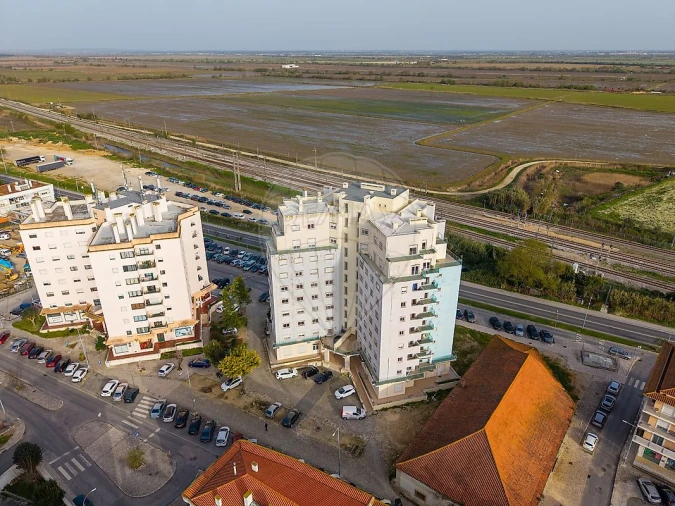 Apartamento T3 para Venda em Azambuja Foto 13